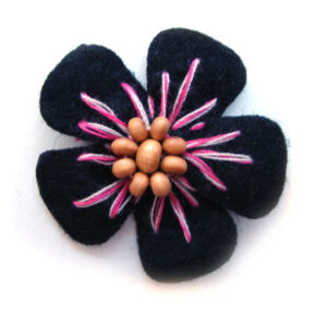 fiorellino lenci con perle legno e ricamo - col. Nero