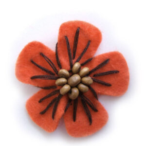 fiorellino lenci con perle legno e ricamo - col. Caco